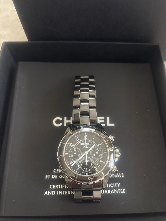 シャネル J12 RFM2200（高級時計）の商品画像 - 査定依頼日：2025年6月1日 - 最高査定価格：500,000円