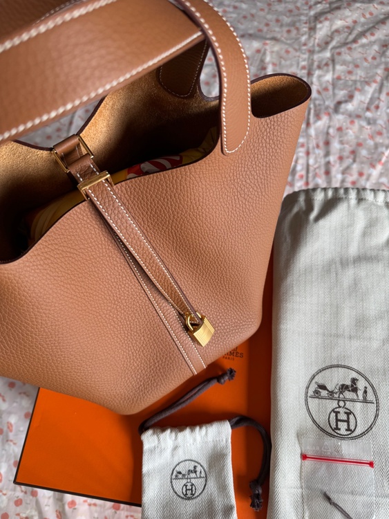 エルメス ピコタン （ブランドバッグ）の商品画像 - 査定依頼日：2026年2月17日 - 最高査定価格：560,000円