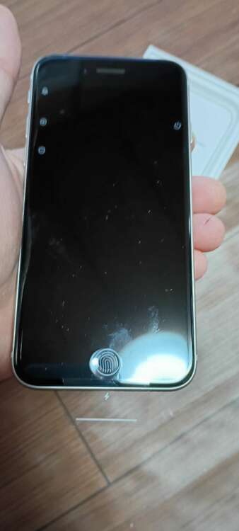 iPhone SE (第 3 世代) 64GB Softbank（スマホ）の商品画像 - 査定依頼日：2025年3月3日 - 最高査定価格：31,000円