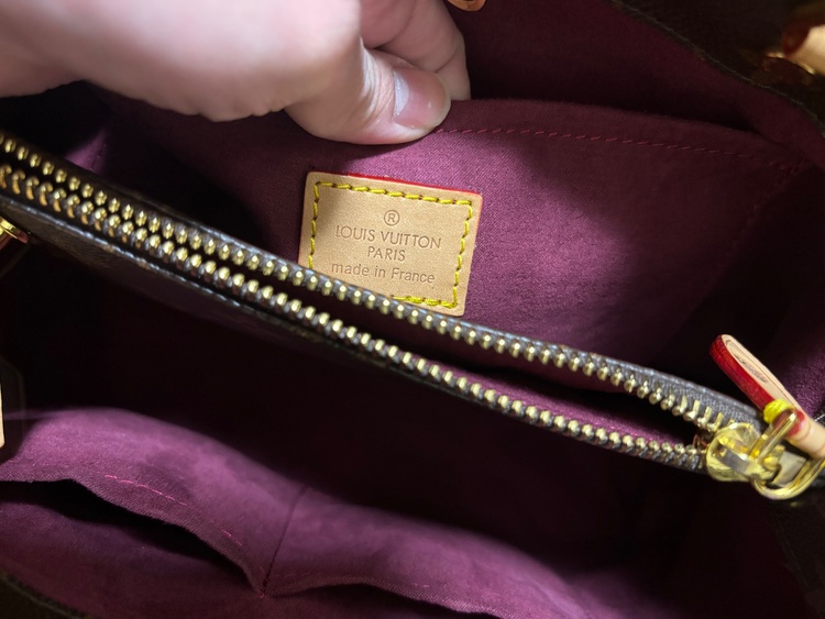 カバン（ブランドバッグ）の商品画像 - 査定依頼日：2026年1月9日 - 最高査定価格：150,000円