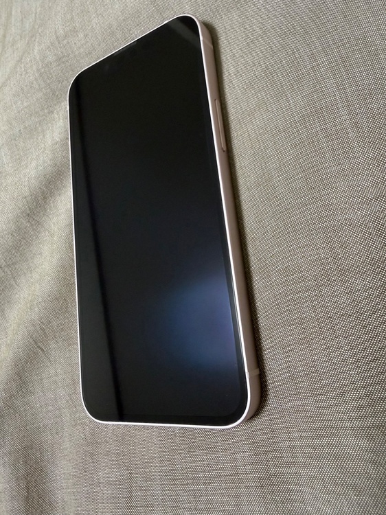 iPhone13mini（スマホ）の商品画像 - 査定依頼日：2026年6月10日 - 最高査定価格：30,000円