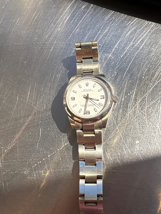 ロレックス パーペチュアル （高級時計）の商品画像 - 査定依頼日：2025年9月3日 - 最高査定価格：750,000円