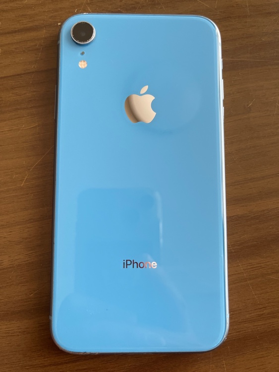 iPhone iPhoneXR 64GB au（スマホ）の商品画像 - 査定依頼日：2026年9月22日 - 最高査定価格：13,500円