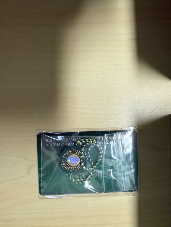 ロレックス エクスプローラー 224270（高級時計）の商品画像 - 査定依頼日：2025年6月14日 - 最高査定価格：1,410,000円