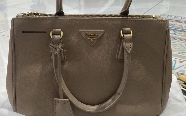 プラダバッグ（ブランドバッグ）の商品画像 - 査定依頼日：2025年12月6日 - 最高査定価格：90,000円