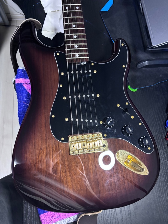 FSR TRAD 60s STRAT RW WAL IS_24（ピアノ・楽器・PA機材）の商品画像 - 査定依頼日：2026年4月28日 - 最高査定価格：65,000円