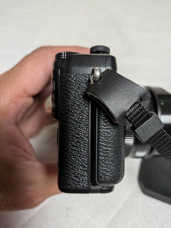 X-E2（カメラ）の商品画像 - 査定依頼日：2026年8月31日 - 最高査定価格：32,100円