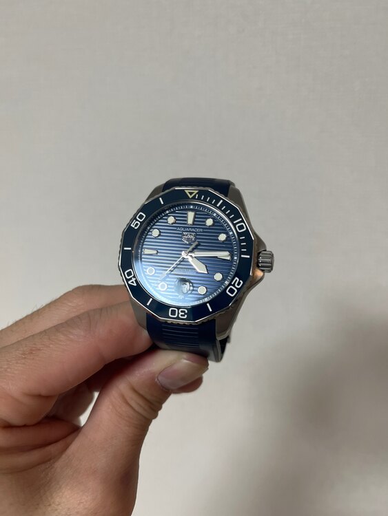 タグホイヤー アクアレーサー WPB201B.bra567（高級時計）の商品画像 - 査定依頼日：2025年2月7日 - 最高査定価格：210,000円