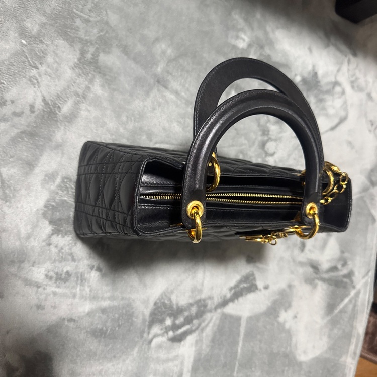 カナージュ（ブランドバッグ）の商品画像 - 査定依頼日：2025年7月22日 - 最高査定価格：200,000円