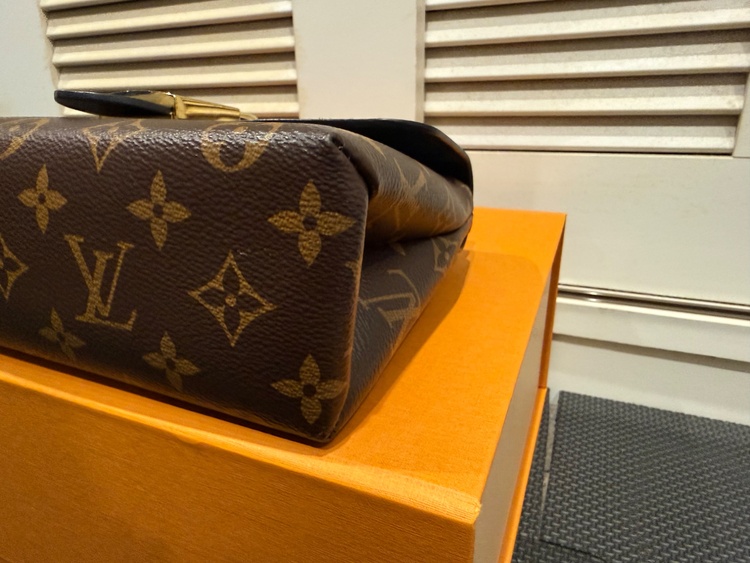 ロッキーBB（ブランドバッグ）の商品画像 - 査定依頼日：2026年8月23日 - 最高査定価格：160,000円