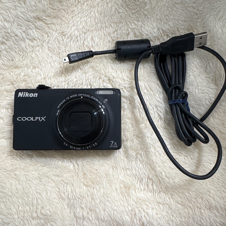 Nikon COOLPIX S6000（カメラ）の商品画像 - 査定依頼日：2026年7月25日 - 最高査定価格：5,000円