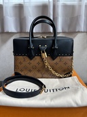 モノグラム　リバース　シティマル（ブランドバッグ）の商品画像 - 査定依頼日：2026年4月28日 - 最高査定価格：800,000円