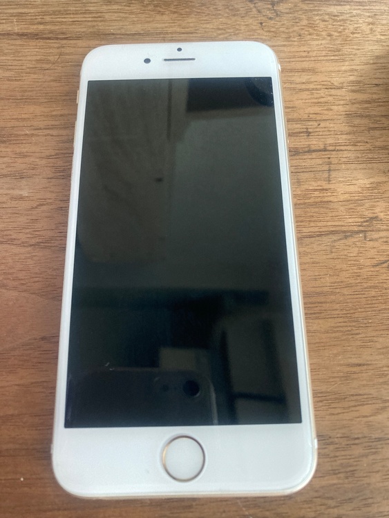 iPhone iPhone SE (第 2 世代) 64GB Softbank（スマホ）の商品画像 - 査定依頼日：2026年8月23日 - 最高査定価格：3,500円