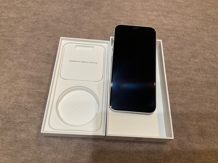 iPhone iPhone 12 64GB Softbank（スマホ）の商品画像 - 査定依頼日：2026年9月23日 - 最高査定価格：23,000円