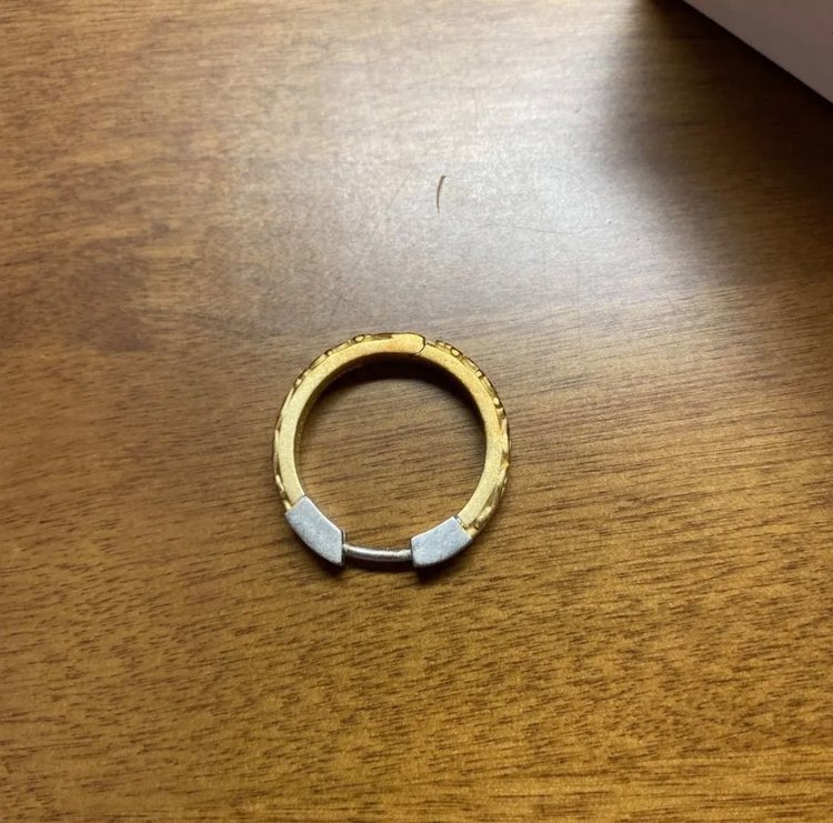 ピアス（金・貴金属）の商品画像 - 査定依頼日：2023年3月25日 - 最高査定価格：4,500円