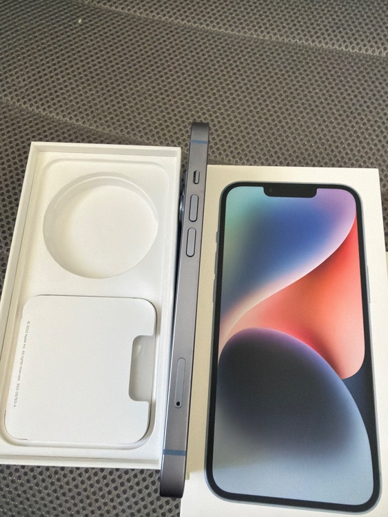iPhone iPhone 14 256GB Softbank（スマホ）の商品画像 - 査定依頼日：2026年10月13日 - 最高査定価格：51,000円