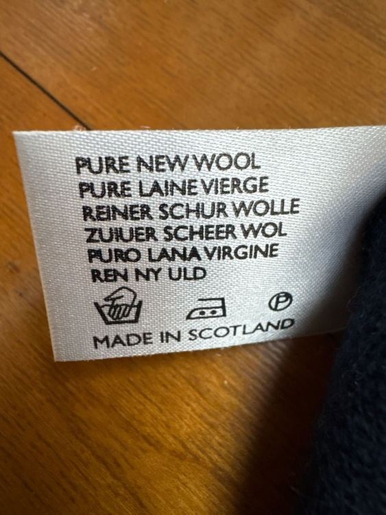 Peter Scott ウールベスト（古着・ファッション）の商品画像 - 査定依頼日：2026年4月27日 - 最高査定価格：500円