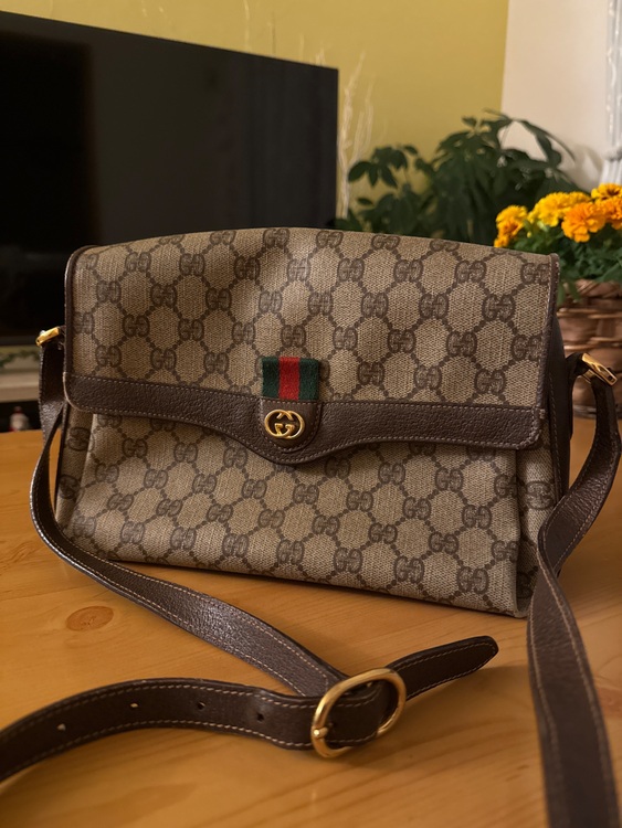 グッチ  （ブランドバッグ）の商品画像 - 査定依頼日：2025年11月11日 - 最高査定価格：30,000円