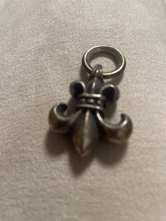 ユリのトップ（古着・ファッション）の商品画像 - 査定依頼日：2026年4月12日 - 最高査定価格：90,000円