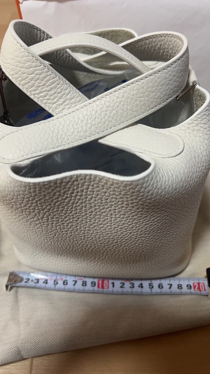 ニューホワイト（ブランドバッグ）の商品画像 - 査定依頼日：2025年7月1日 - 最高査定価格：600,000円