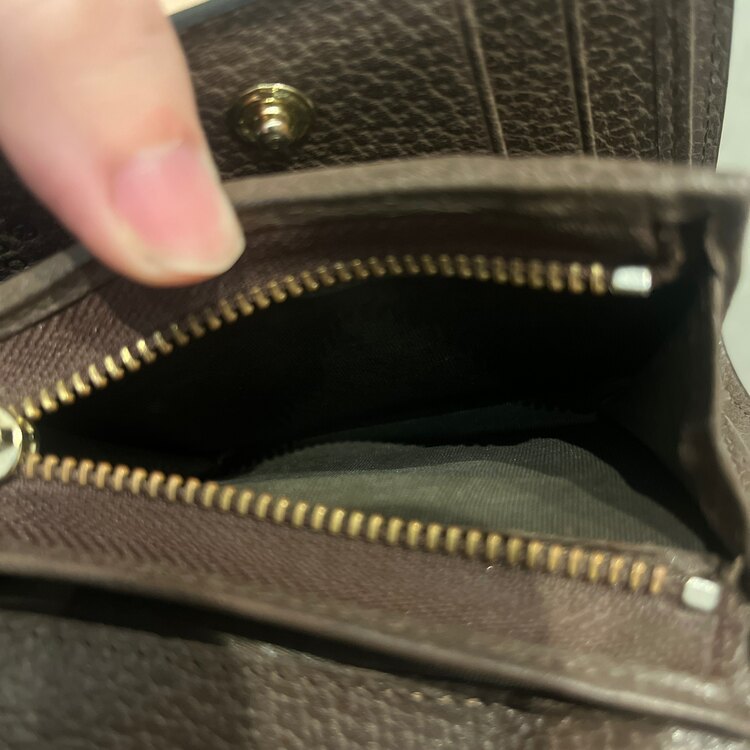 グッチ  オフディア三つ折り財布（ブランド財布・小物）の商品画像 - 査定依頼日：2025年1月17日 - 最高査定価格：10,000円