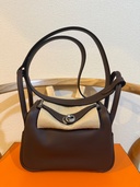 リンディミニ（ブランドバッグ）の商品画像 - 査定依頼日：2026年4月2日 - 最高査定価格：1,300,000円