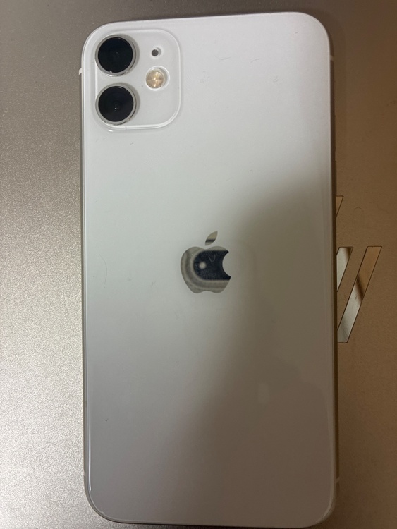 iPhone11（スマホ）の商品画像 - 査定依頼日：2026年4月25日 - 最高査定価格：21,000円