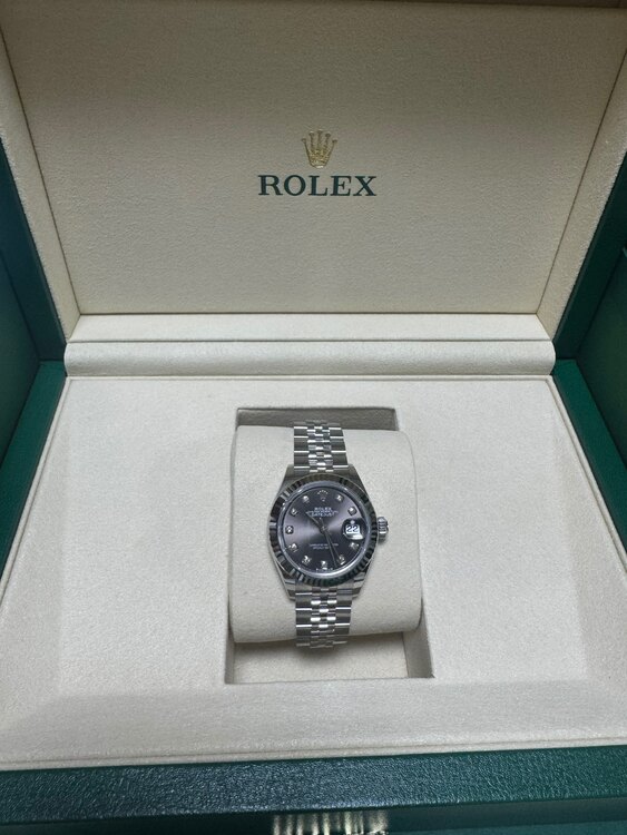 レディデイトジャスト28（高級時計）の商品画像 - 査定依頼日：2025年2月23日 - 最高査定価格：1,680,000円