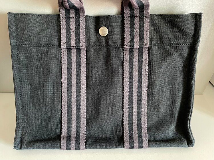 フールトゥPM キャンバス ブラック シルバー金具（ブランドバッグ）の商品画像 - 査定依頼日：2025年3月25日 - 最高査定価格：15,000円