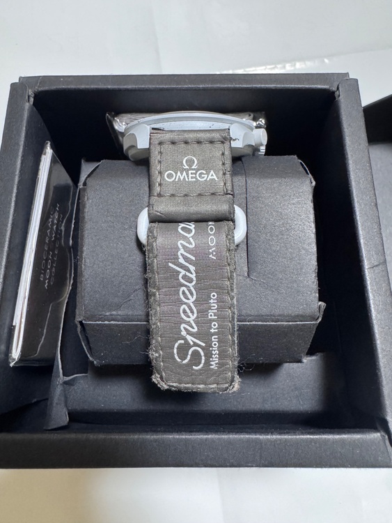 OMEGA Swatch MoonSwatch MISSION TO PLUTO（高級時計）の商品画像 - 査定依頼日：2026年3月17日 - 最高査定価格：30,000円