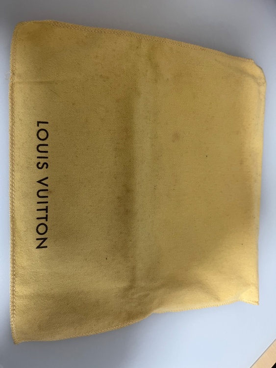 ダミエ　長財布　札入れ（ブランド財布・小物）の商品画像 - 査定依頼日：2026年3月8日 - 最高査定価格：999円