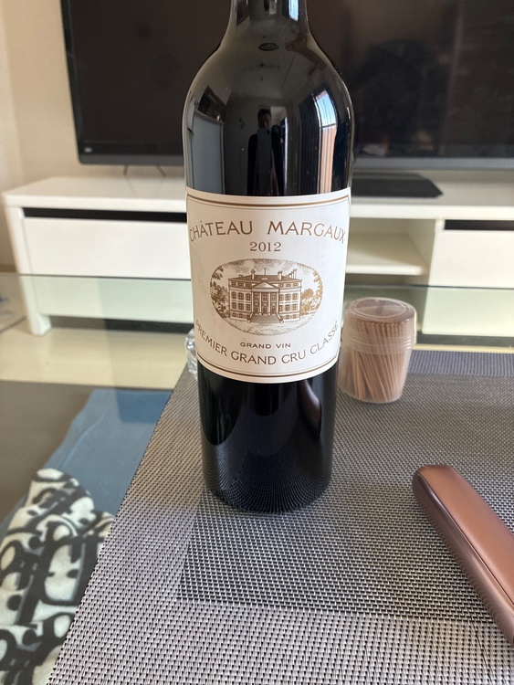 2012（お酒）の商品画像 - 査定依頼日：2026年2月21日 - 最高査定価格：50,000円