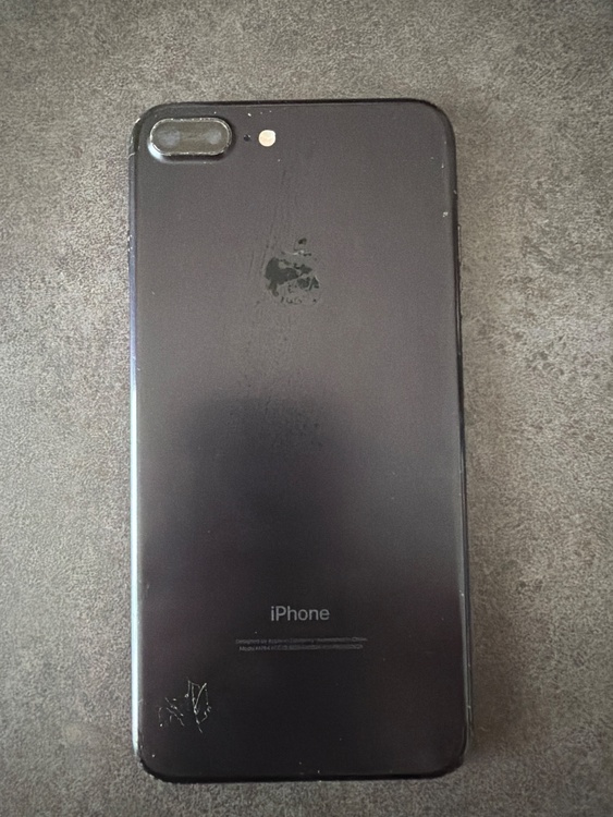 iPhone iPhone7 Plus 256GB SIMフリー（スマホ）の商品画像 - 査定依頼日：2026年9月5日 - 最高査定価格：2,000円