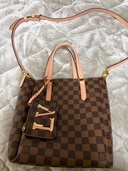 ベルトルト（ブランドバッグ）の商品画像 - 査定依頼日：2026年1月10日 - 最高査定価格：165,000円