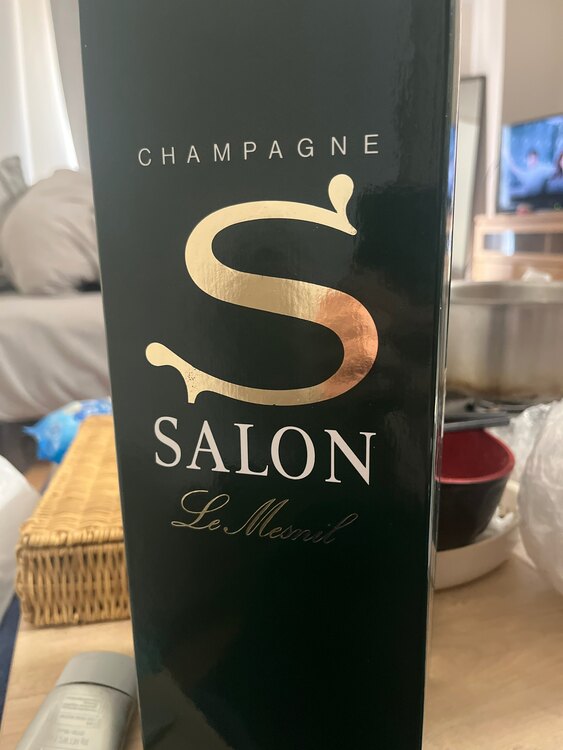 シャンパン サロン （お酒）の商品画像 - 査定依頼日：2025年4月9日 - 最高査定価格：125,000円