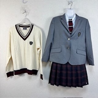 制服（古着・ファッション）の商品画像 - 査定依頼日：2026年5月2日 - 最高査定価格：100,000円