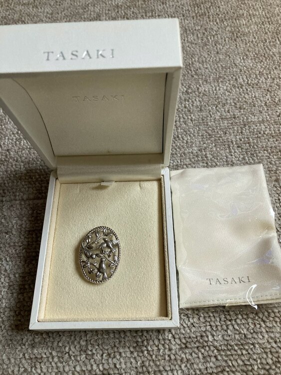 田崎真珠の透かしブローチです。（金・貴金属）の商品画像 - 査定依頼日：2024年2月29日 - 最高査定価格：50,000円