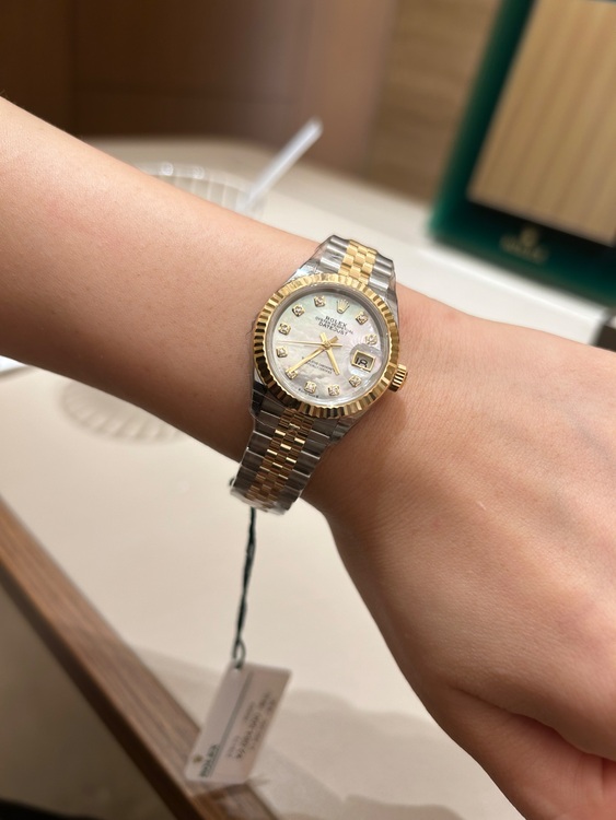 ロレックス デイトジャスト 27917（高級時計）の商品画像 - 査定依頼日：2025年6月28日 - 最高査定価格：2,230,000円