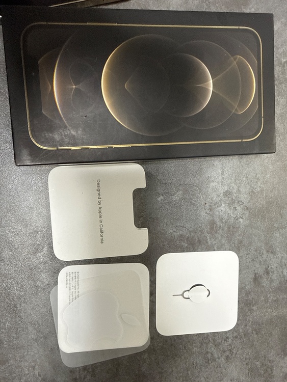 iPhone 12 Pro 128GB Softbank（スマホ）の商品画像 - 査定依頼日：2026年4月1日 - 最高査定価格：32,000円