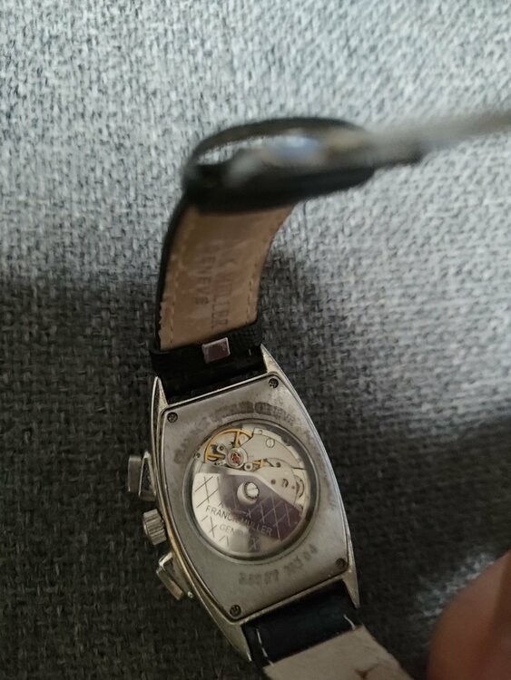 フランクミュラー その他 2852T（高級時計）の商品画像 - 査定依頼日：2026年1月20日 - 最高査定価格：325,000円