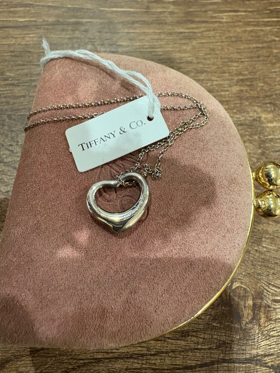 ティファニーオープンハート（小）（金・貴金属）の商品画像 - 査定依頼日：2025年10月5日 - 最高査定価格：4,000円