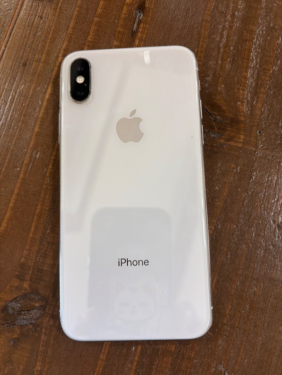 iPhoneX 256GB au（スマホ）の商品画像 - 査定依頼日：2026年2月4日 - 最高査定価格：14,000円