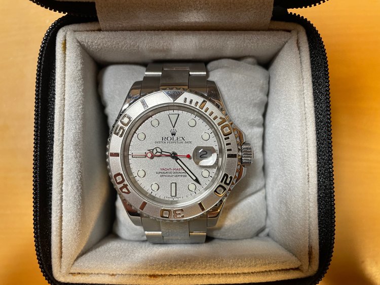 ヨットマスター　ロレジウム（高級時計）の商品画像 - 査定依頼日：2022年9月5日 - 最高査定価格：1,100,000円