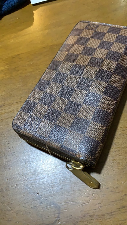 ジッピーウォレット（ブランド財布・小物）の商品画像 - 査定依頼日：2025年9月17日 - 最高査定価格：7,000円