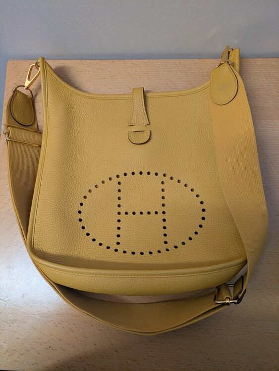 エルメス エブリン （ブランドバッグ）の商品画像 - 査定依頼日：2025年11月24日 - 最高査定価格：400,000円