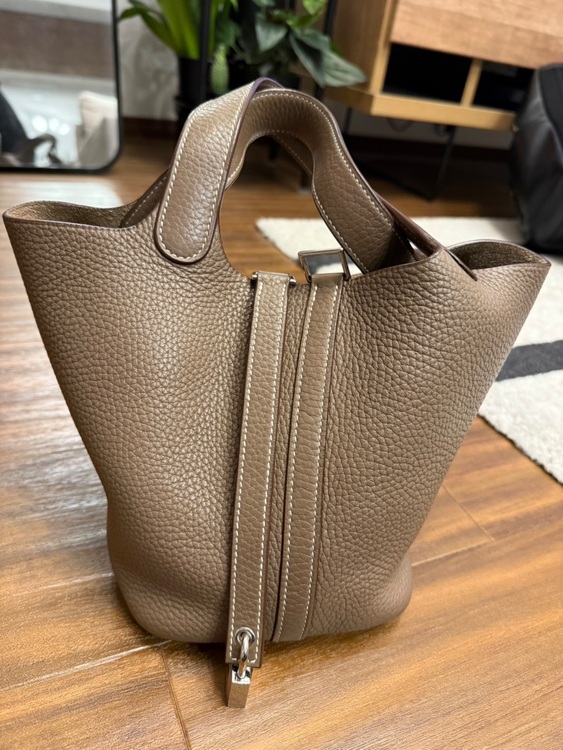 ピコタンＰＭ（ブランドバッグ）の商品画像 - 査定依頼日：2025年6月18日 - 最高査定価格：270,000円