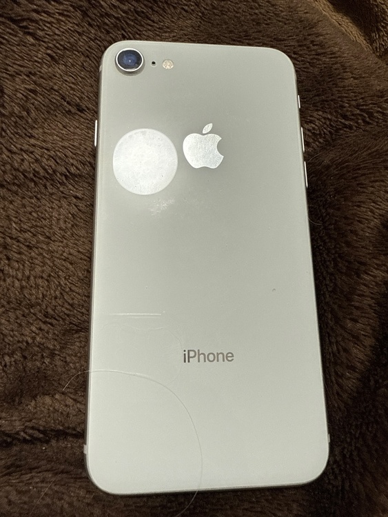 iPhone8 256GB SIMフリー（スマホ）の商品画像 - 査定依頼日：2026年2月20日 - 最高査定価格：8,000円