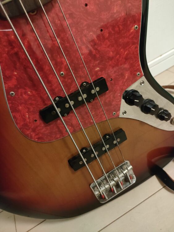 Fender Jazz Bass　シリアルN074258 （ピアノ・楽器・PA機材）の商品画像 - 査定依頼日：2025年9月15日 - 最高査定価格：55,000円