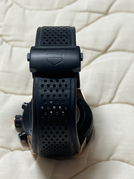 タグホイヤー カレラ ホイヤー01クロノグラフ　CAR2A5（高級時計）の商品画像 - 査定依頼日：2025年8月14日 - 最高査定価格：550,000円