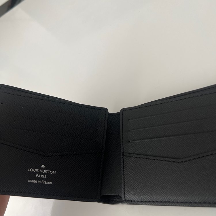 ルイビトン財布m62294（ブランドバッグ）の商品画像 - 査定依頼日：2022年9月29日 - 最高査定価格：20,000円